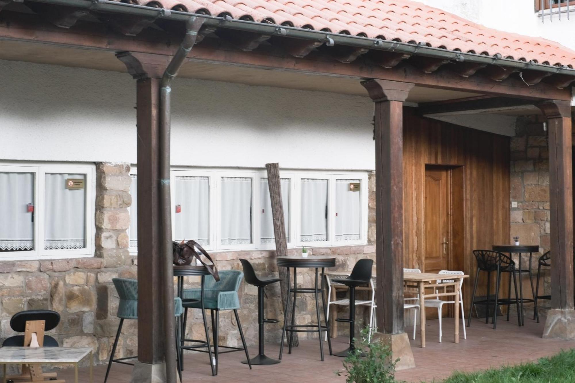 Posada La Estela De Barros Corrales De Buelna Esterno foto
