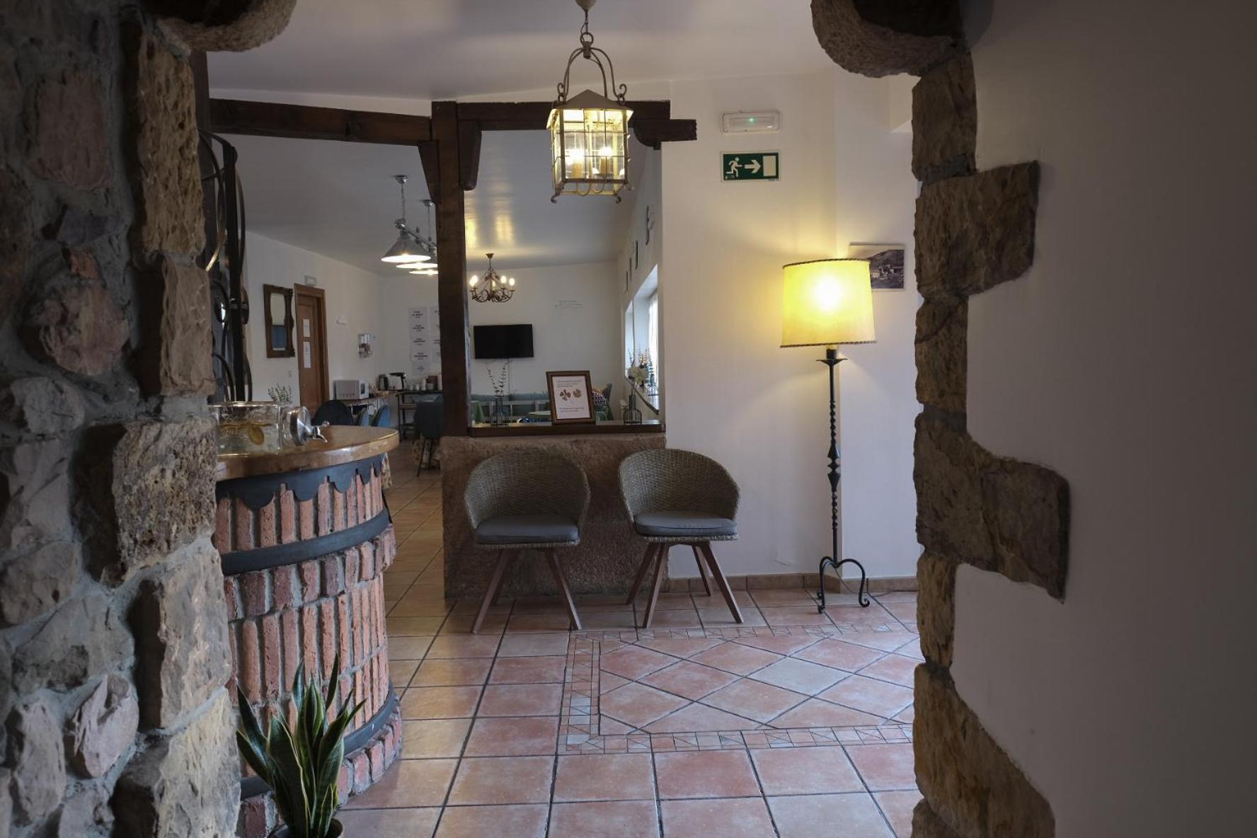 Posada La Estela De Barros Corrales De Buelna Esterno foto