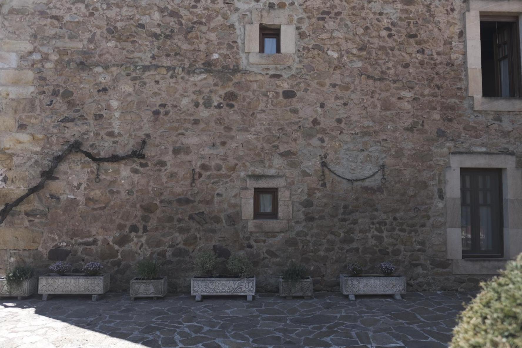Posada La Estela De Barros Corrales De Buelna Esterno foto